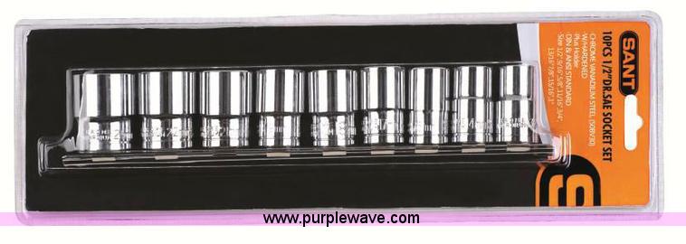 image for item E1287 (820) piece impact and tool kit