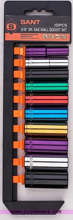 image for item E1287 (820) piece impact and tool kit