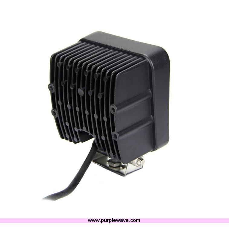 image for item E1388 (20) 48 watt LED lights