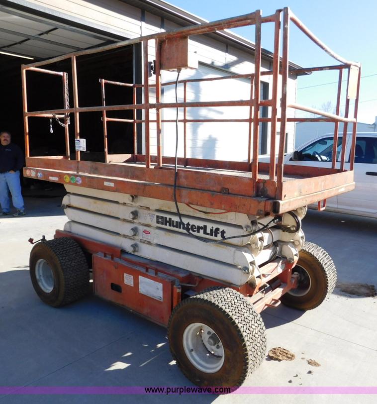 image for item J7434 Hunterlift 2570 scissor lift