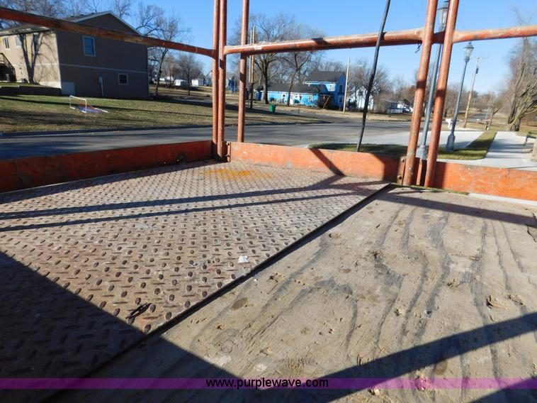 image for item J7434 Hunterlift 2570 scissor lift