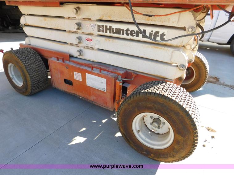 image for item J7434 Hunterlift 2570 scissor lift