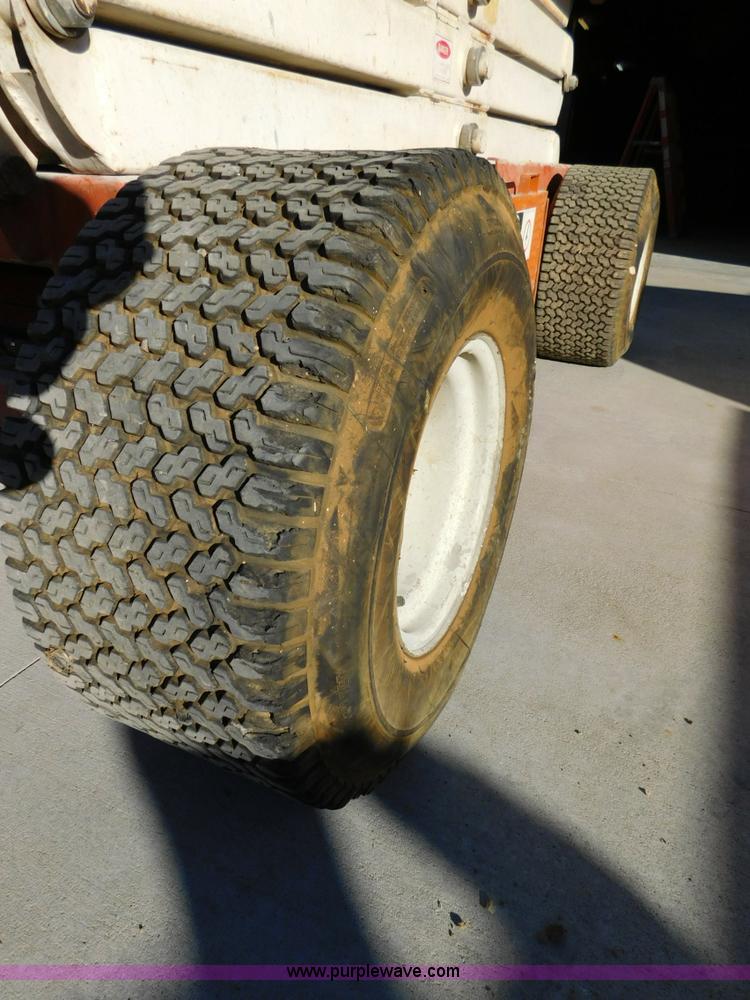 image for item J7434 Hunterlift 2570 scissor lift