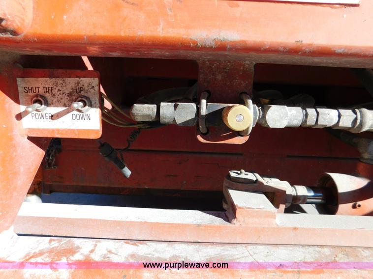 image for item J7434 Hunterlift 2570 scissor lift