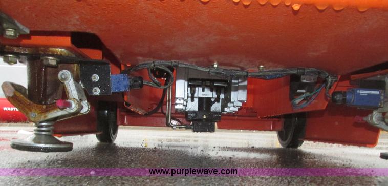 image for item J8775 2008 JLG 12SP vertical lift