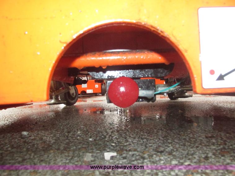 image for item J8775 2008 JLG 12SP vertical lift