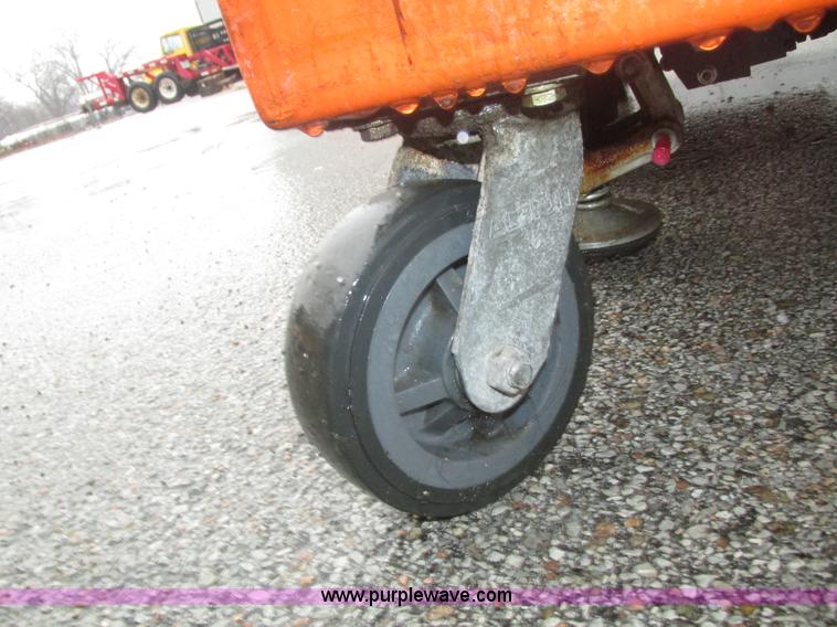 image for item J8775 2008 JLG 12SP vertical lift