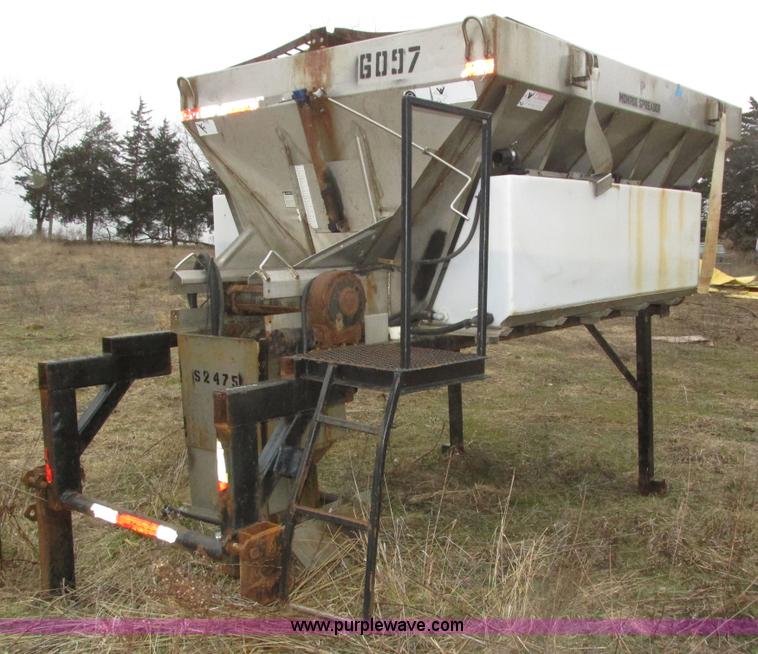 image for item J8777 Monroe stainless steel salt spreader