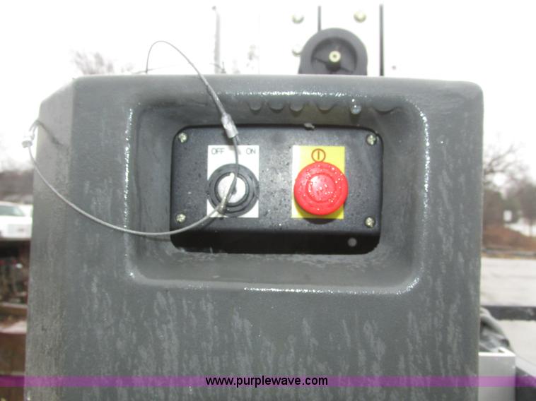 image for item J8780 2006 JLG 12SP vertical lift