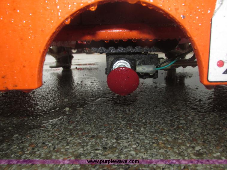 image for item J8780 2006 JLG 12SP vertical lift