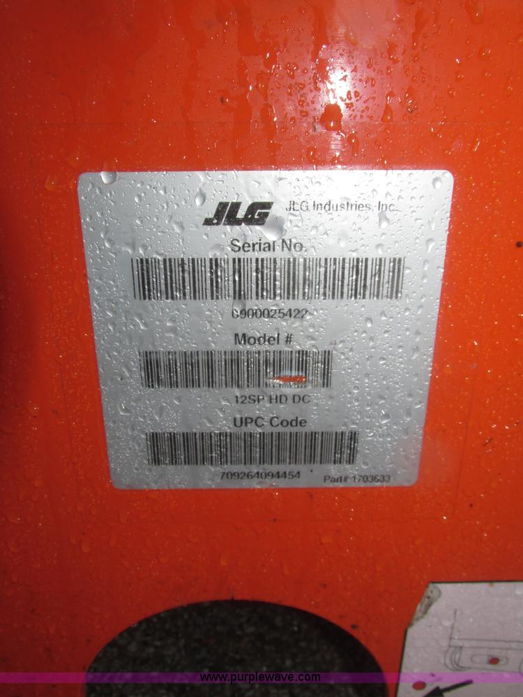 image for item J8780 2006 JLG 12SP vertical lift