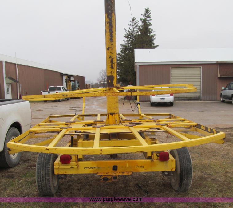 image for item L1979 2004 Agri Drain Maxi Series J stinger trailer