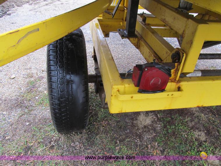 image for item L1981 2010 Maxi Singer Series J tile trailer