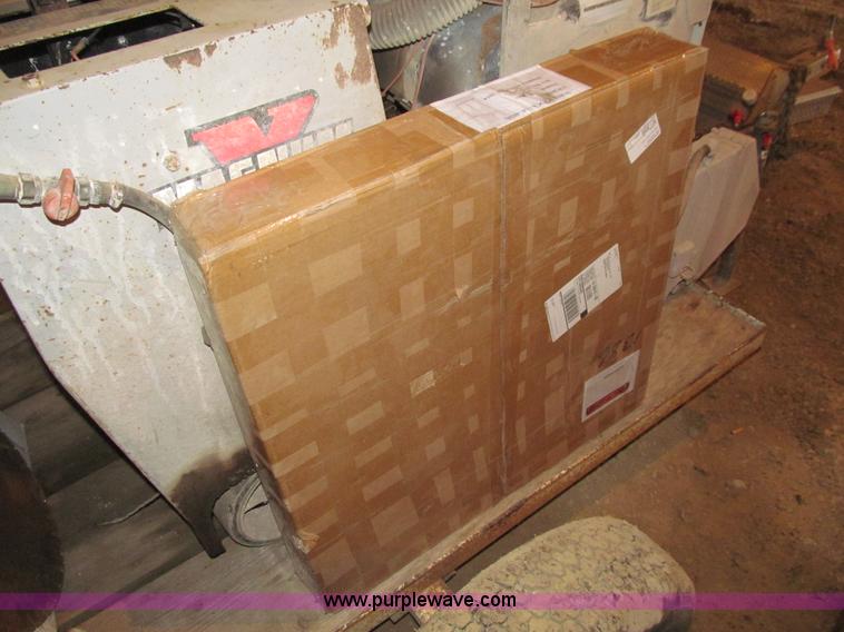 image for item L1988 Magnum PS6585-26 concrete saw