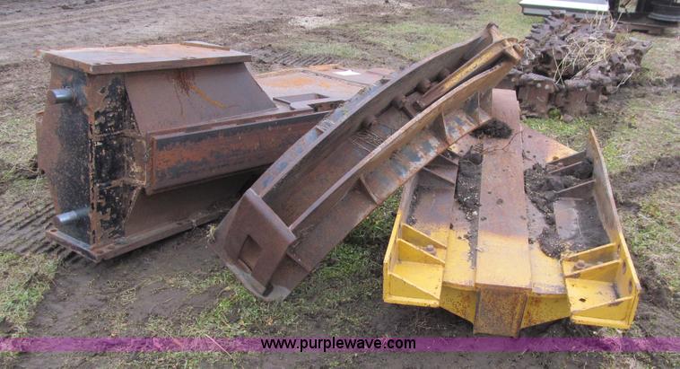 image for item L1991 Vermeer 655 wide boom