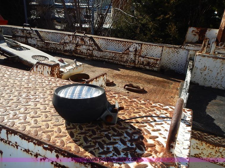 image for item L3601 C&S WHLCHC service bed