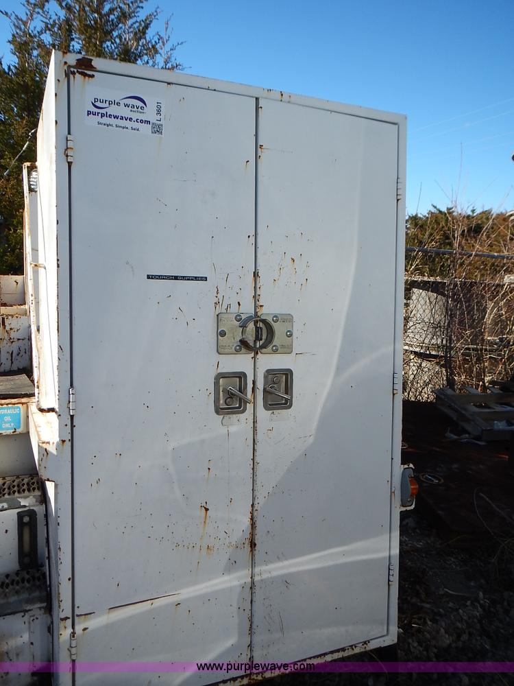 image for item L3601 C&S WHLCHC service bed