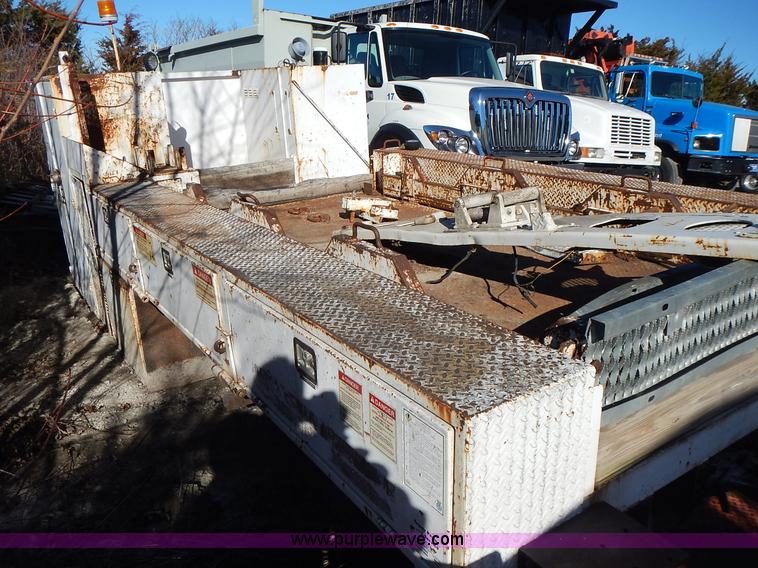 image for item L3601 C&S WHLCHC service bed