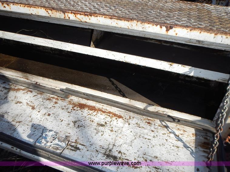 image for item L3601 C&S WHLCHC service bed