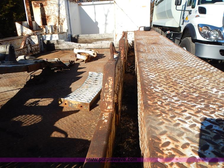 image for item L3601 C&S WHLCHC service bed