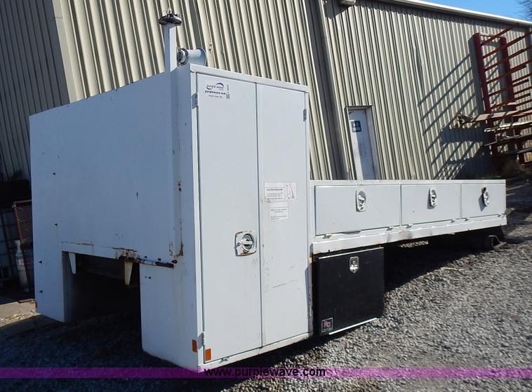 image for item L3602 RC service bed