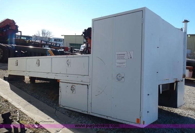 image for item L3602 RC service bed