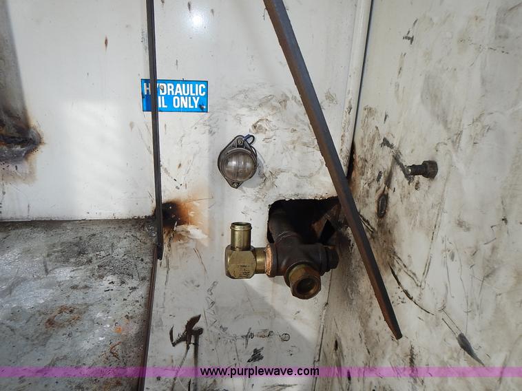 image for item L3602 RC service bed