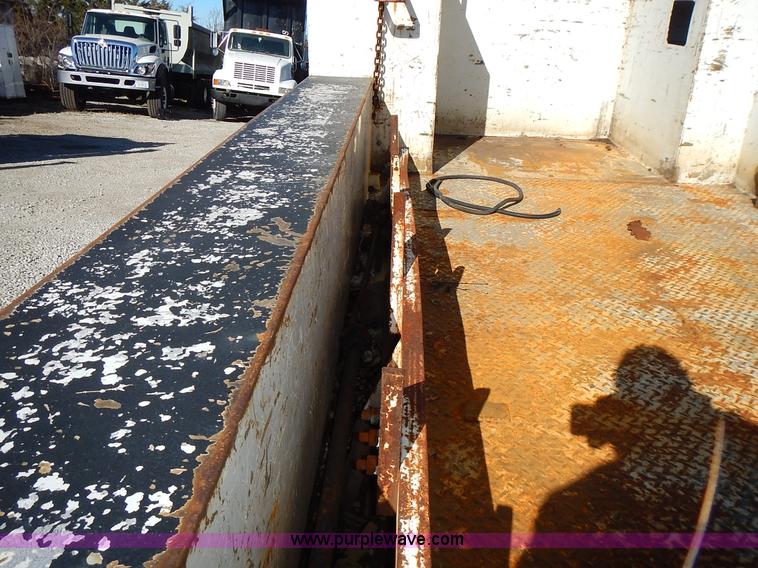 image for item L3602 RC service bed