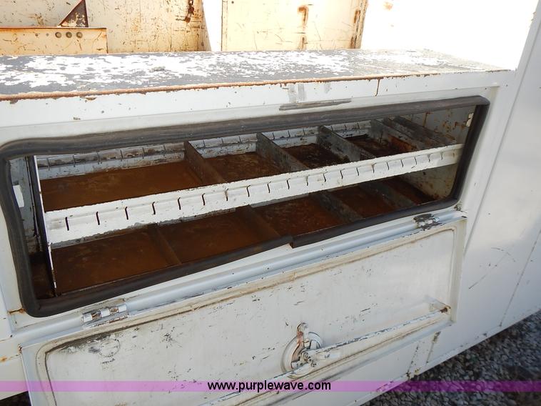 image for item L3602 RC service bed