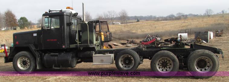 image for item L5370 1979 Am General M915 semi truck