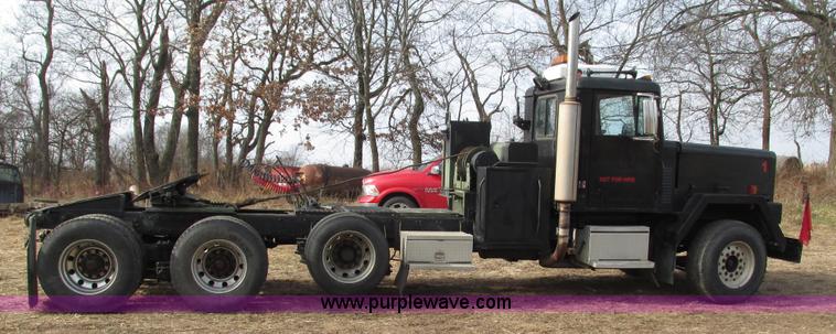 image for item L5370 1979 Am General M915 semi truck