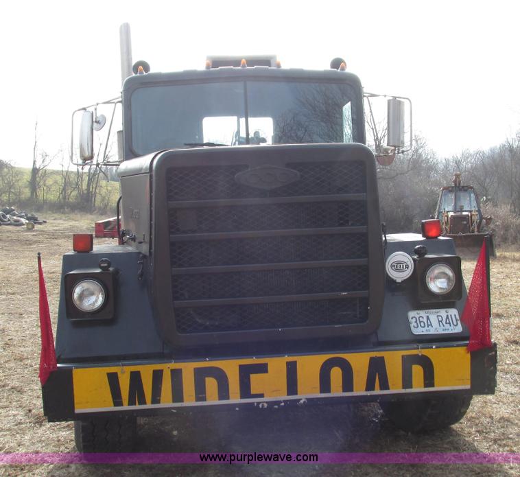 image for item L5370 1979 Am General M915 semi truck