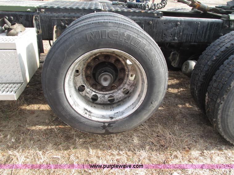 image for item L5370 1979 Am General M915 semi truck