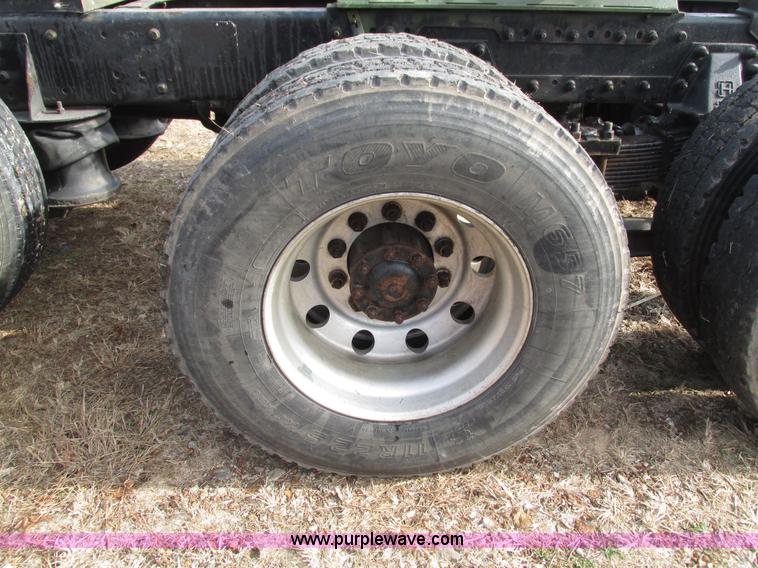 image for item L5370 1979 Am General M915 semi truck