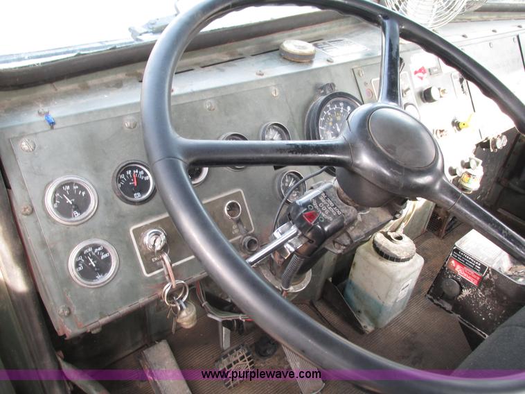 image for item L5370 1979 Am General M915 semi truck