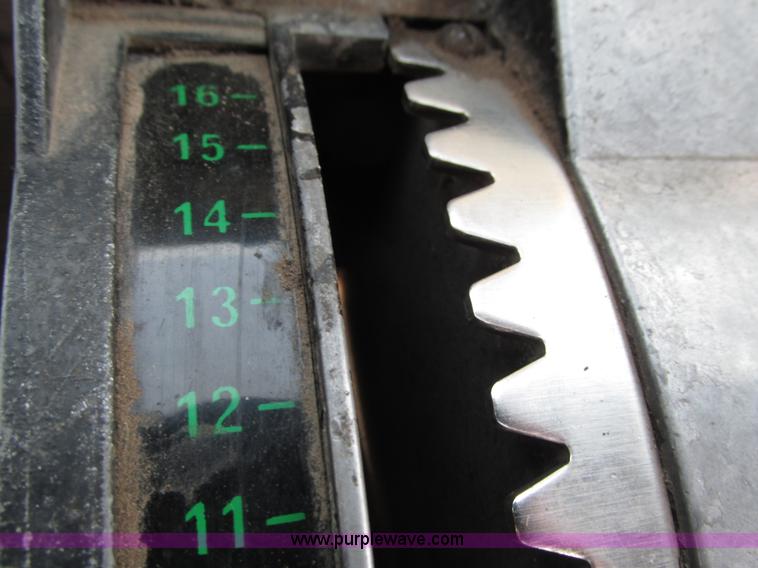 image for item L5370 1979 Am General M915 semi truck