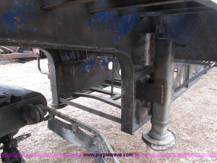 image for item L5371 1989 Transcraft DTL19-48 drop deck trailer