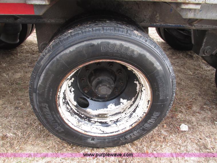 image for item L5371 1989 Transcraft DTL19-48 drop deck trailer