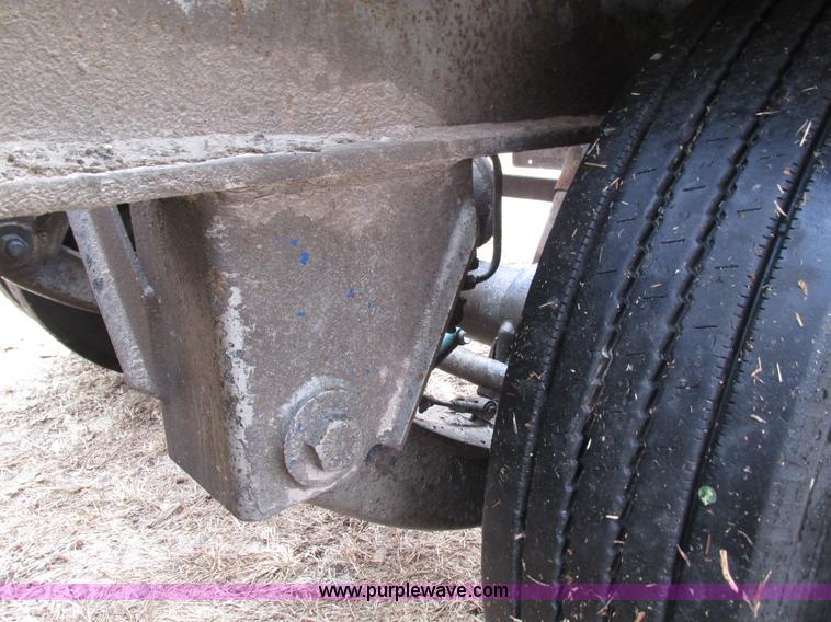 image for item L5371 1989 Transcraft DTL19-48 drop deck trailer