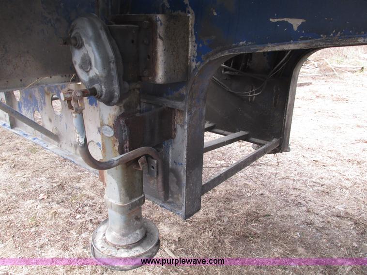 image for item L5371 1989 Transcraft DTL19-48 drop deck trailer