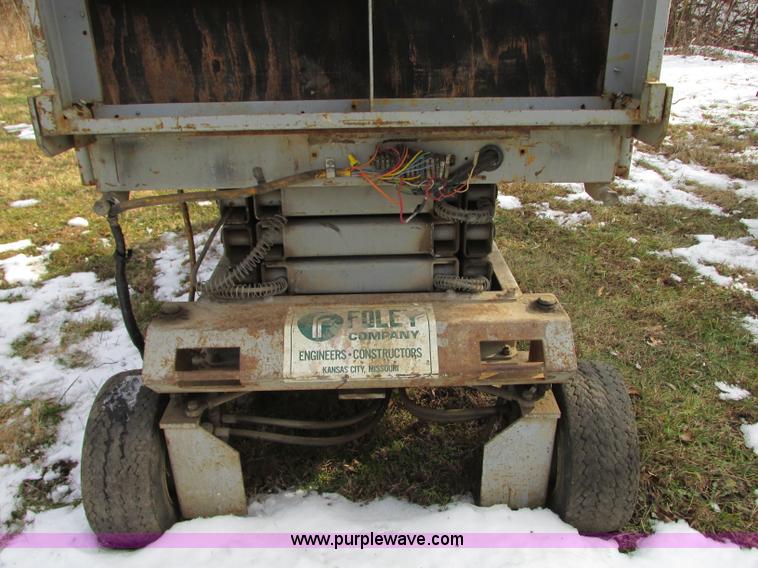 image for item N9340 Mec Z20TM II Heff-T-Herman scissor lift