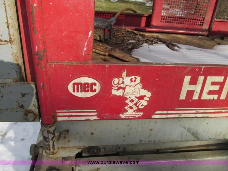 image for item N9340 Mec Z20TM II Heff-T-Herman scissor lift