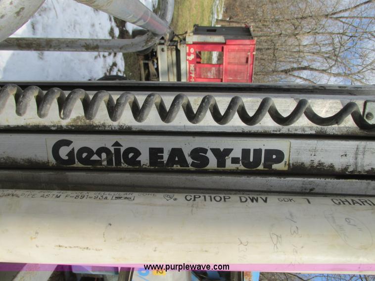 image for item N9342 Genie EU-19PDC Easy Up man lift