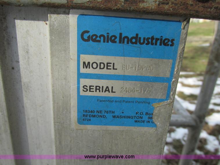 image for item N9342 Genie EU-19PDC Easy Up man lift