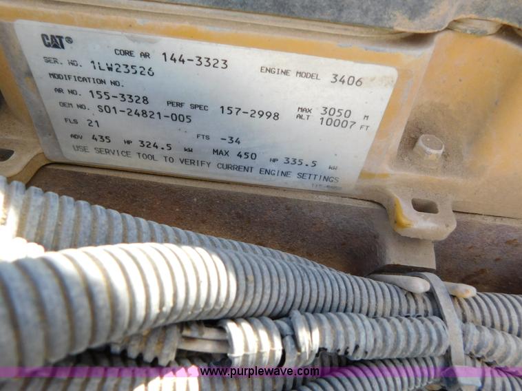 image for item AW9328 1999 Freightliner FLD semi truck