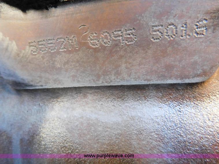 image for item AW9370 2005 Mack CV713 semi truck