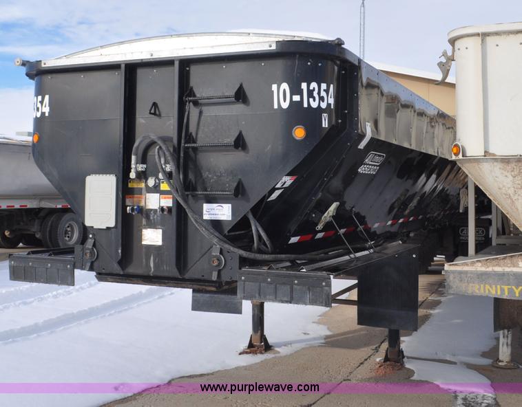 image for item G7092 2010 Aulick Aultimate 4652303 live bottom trailer