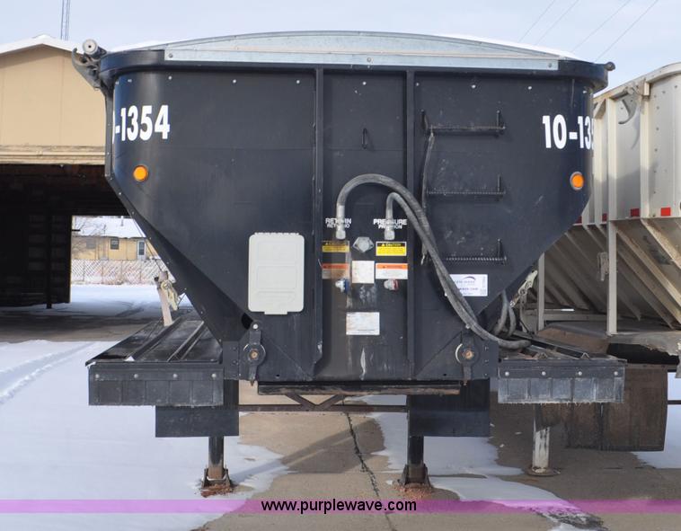 image for item G7092 2010 Aulick Aultimate 4652303 live bottom trailer