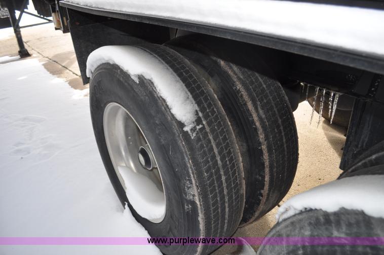 image for item G7092 2010 Aulick Aultimate 4652303 live bottom trailer