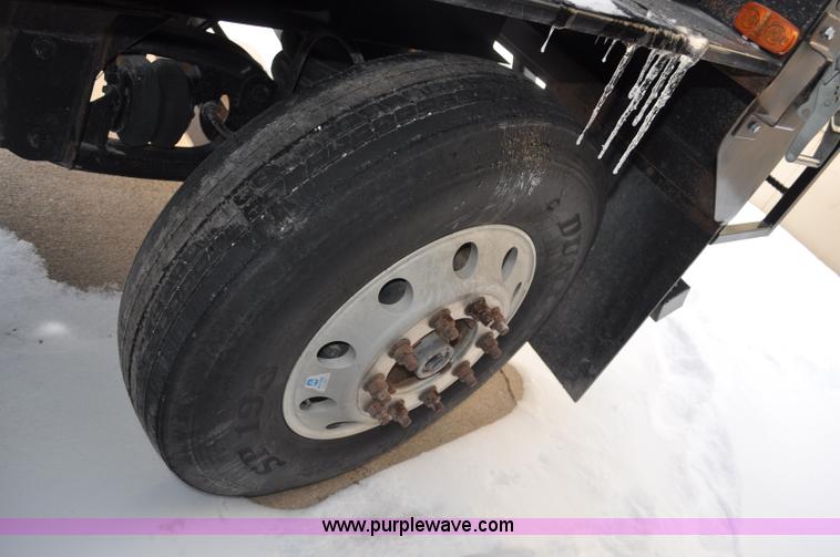 image for item G7092 2010 Aulick Aultimate 4652303 live bottom trailer